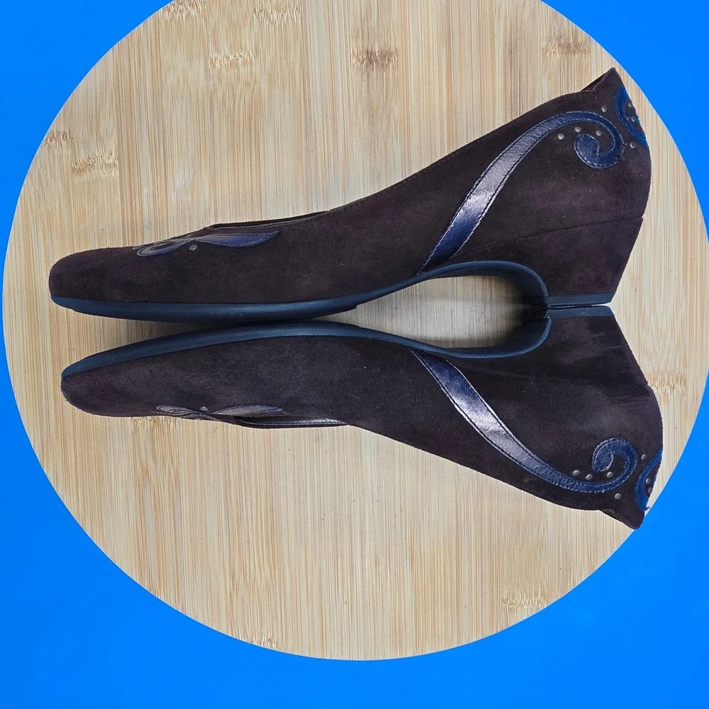 Gabor Women's Brown Suede Low Wedge Pumps Silver Swirl‎ Detail Size UK 4 US 6.5